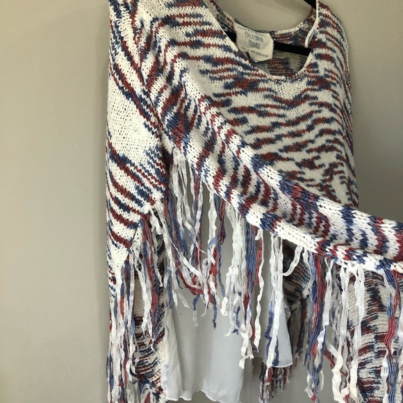 California Moon Rise fringe poncho - Picture 4 of 8